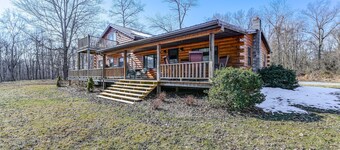 Cozy Mount Union Cabin w/ Fire Pit & River Access