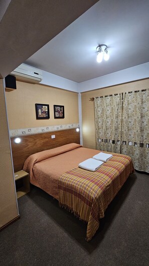 Standard-dobbeltværelse | Gratis Wi-Fi, sengetøj