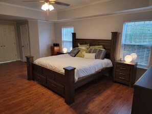 5 bedrooms, iron/ironing board, WiFi, bed sheets - Augusta Masters Rental - 5 Bedroom / 3.5 Bath in Evans! (Evans)
