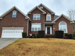 Exterior - Augusta Masters Rental - 5 Bedroom / 3.5 Bath in Evans! (Evans)