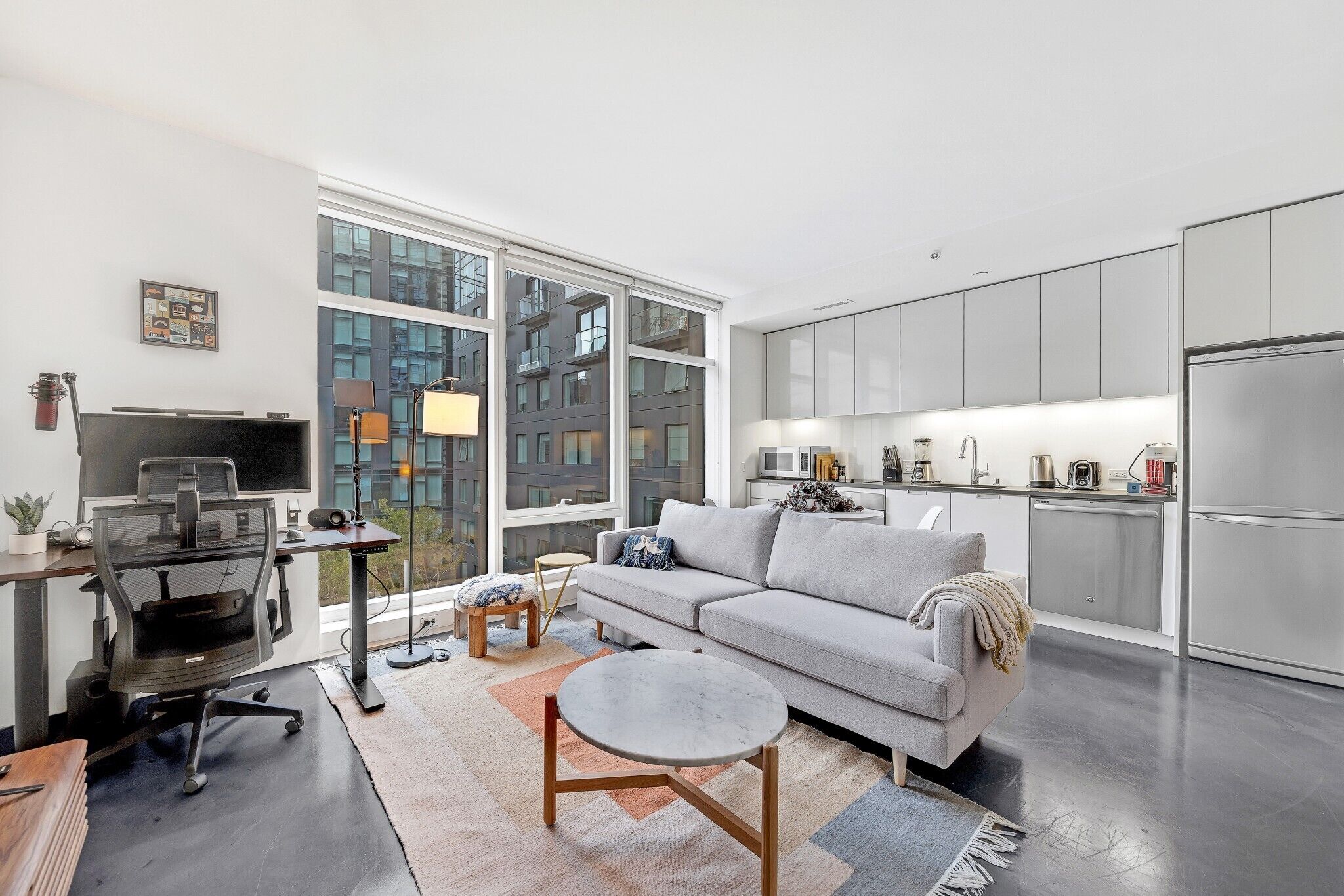 SoMa Studio w/ Office by Anyplace - 7468