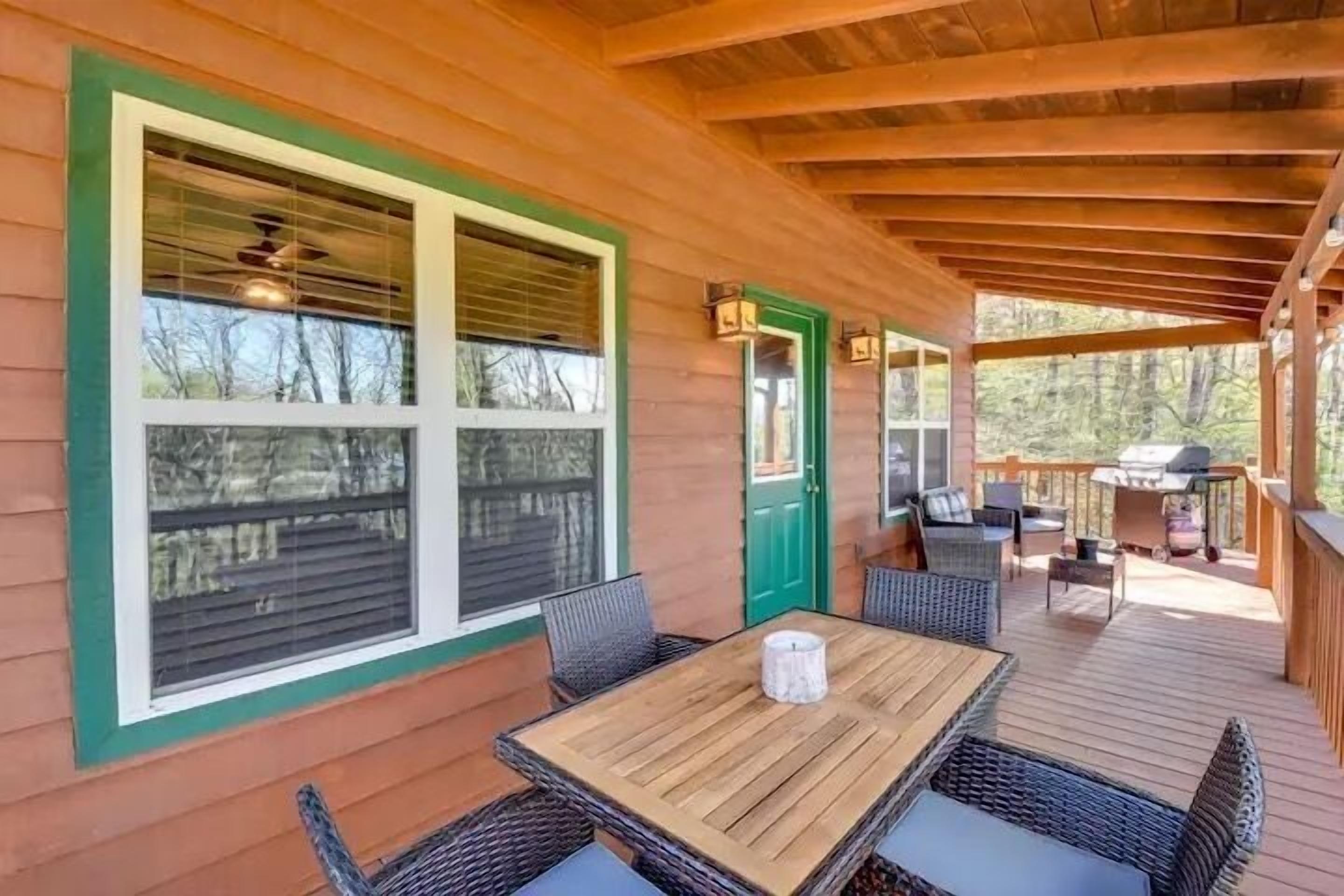 屋外ダイニングエリア