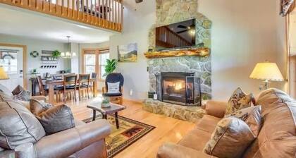 Cozy, North Georgia Mountain Getaway: 3 BR/3 BA, Fire Pit & Game Room