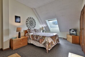 2 間睡房、熨斗/熨衫板、可攜式嬰兒床、免費 Wi-Fi