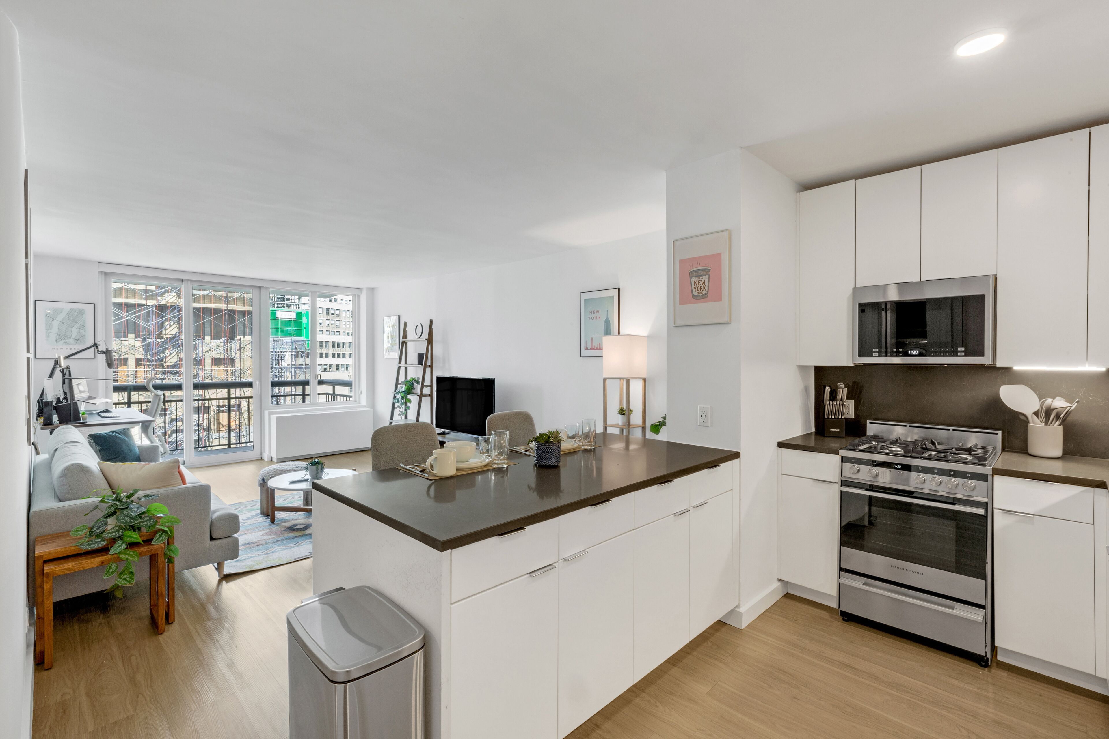 Midtown South 1 BR w/ Office by Anyplace - 11609