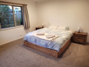 4 camere, ferro/asse da stiro, culla da viaggio, Wi-Fi gratuito