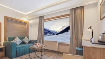 Premium Room, Mountain View | 1 bedroom, Egyptian cotton sheets, premium bedding, desk