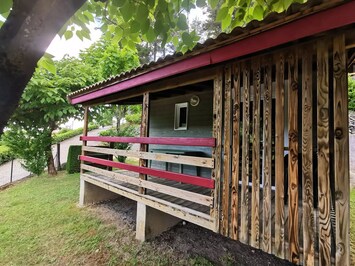 Enceinte de lâhĂ©bergement