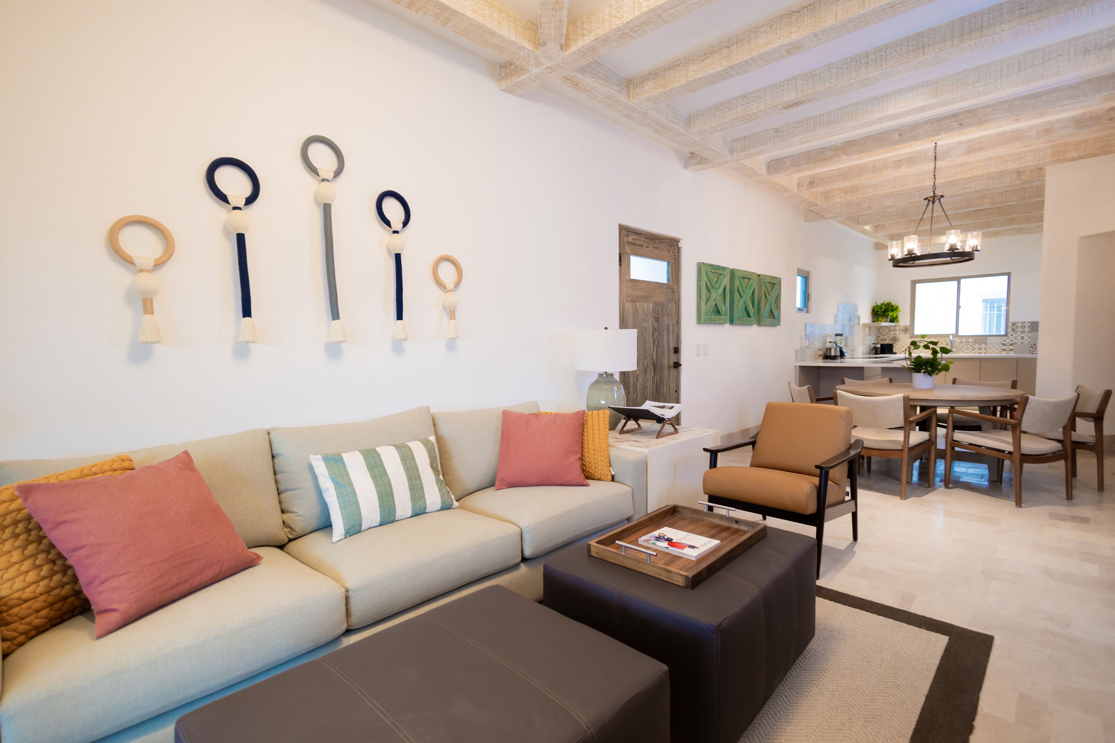 Casa | Área de sala de estar | Smart TV de 50 pulgadas con canales digitales 