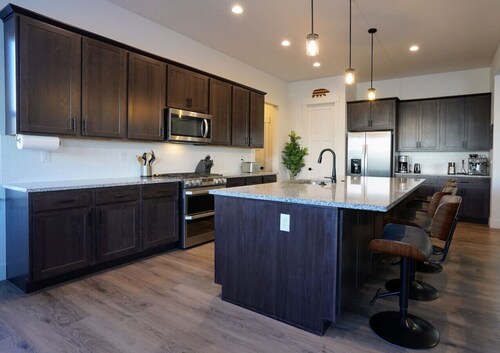 Luxe 4BR Home with Hot Tub & Sauna