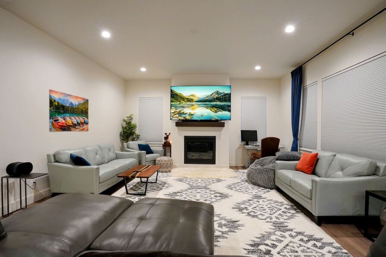 Älytelevisio, takka, videopelejä, stereot