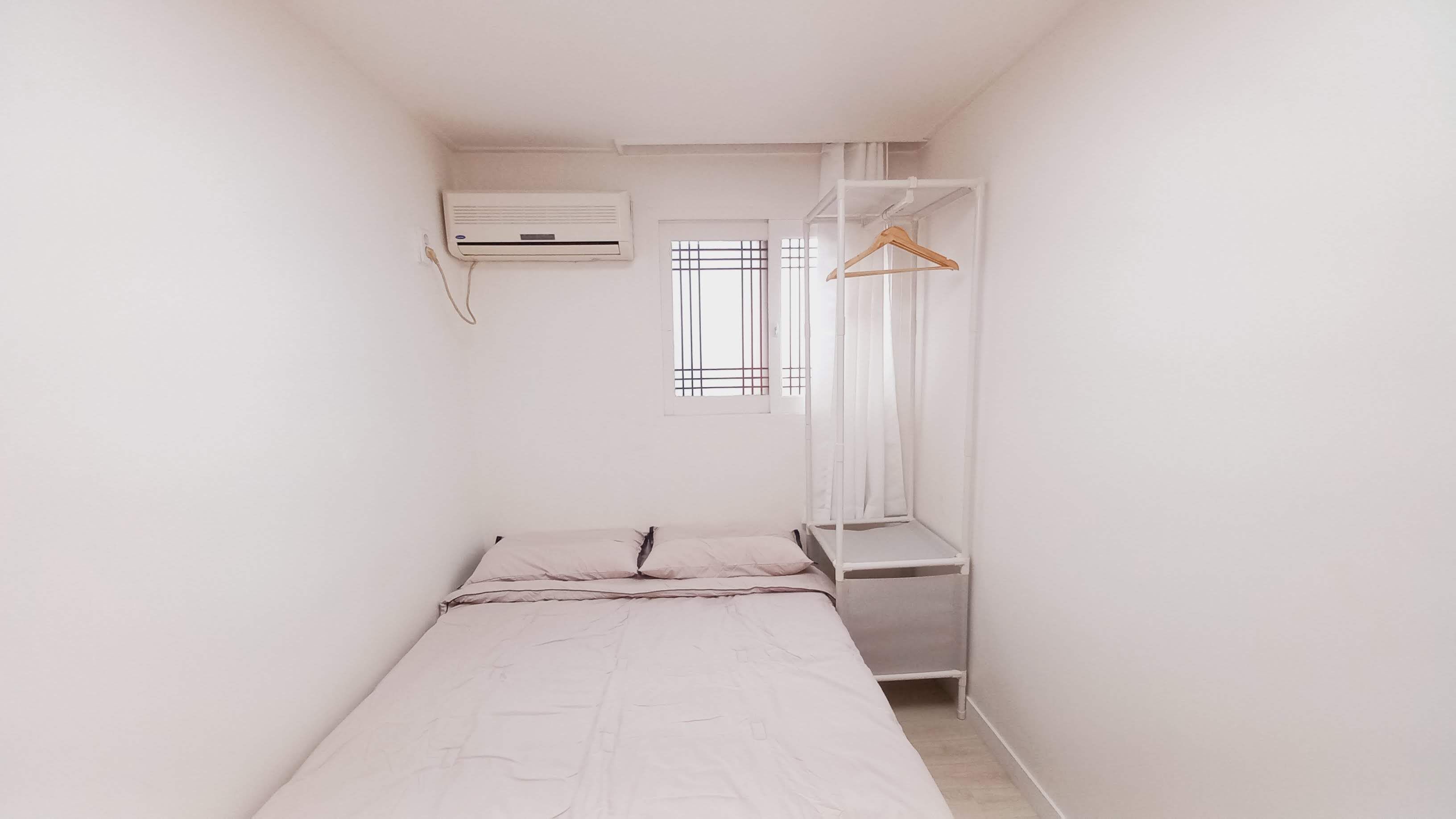 Doppia Club | Una scrivania, postazione laptop, Wi-Fi gratuito