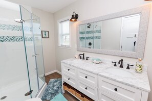 Shower, towels