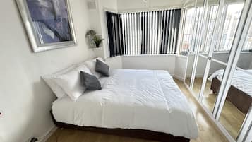 3 bedrooms, iron/ironing board, free WiFi, bed sheets