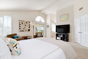 5 bedrooms, desk, iron/ironing board, free WiFi