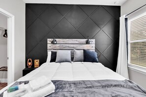 3 Schlafzimmer, Schreibtisch, Bügeleisen/Bügelbrett, kostenloses WLAN