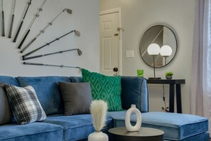 智能电视、壁炉