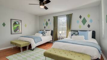 3 chambres, fer et planche à repasser, Wi-Fi gratuit, draps fournis