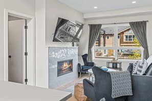TV, fireplace, offices