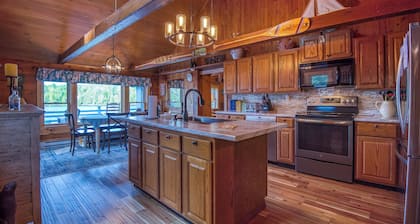 Camp Fontanalis - Adorable cabin on Gull Pond