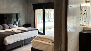 2 Schlafzimmer, Pillowtop-Betten, Minibar, Zimmersafe