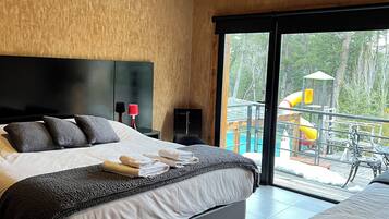 Colchones con pillow-top, minibar y caja de seguridad en la habitación