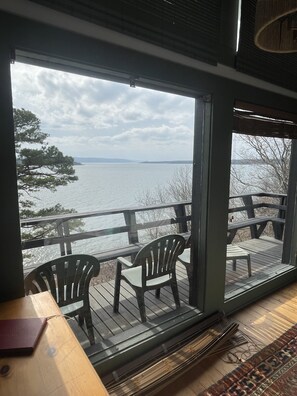 Interior - Greers Ferry - RIGHT ON THE LAKE! Sleeps 14 + Character abounds + Stellar views. (Drasco)