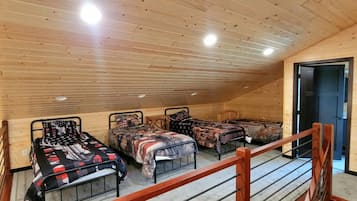 4 bedrooms, WiFi, bed sheets