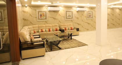 Hotel SR Palani