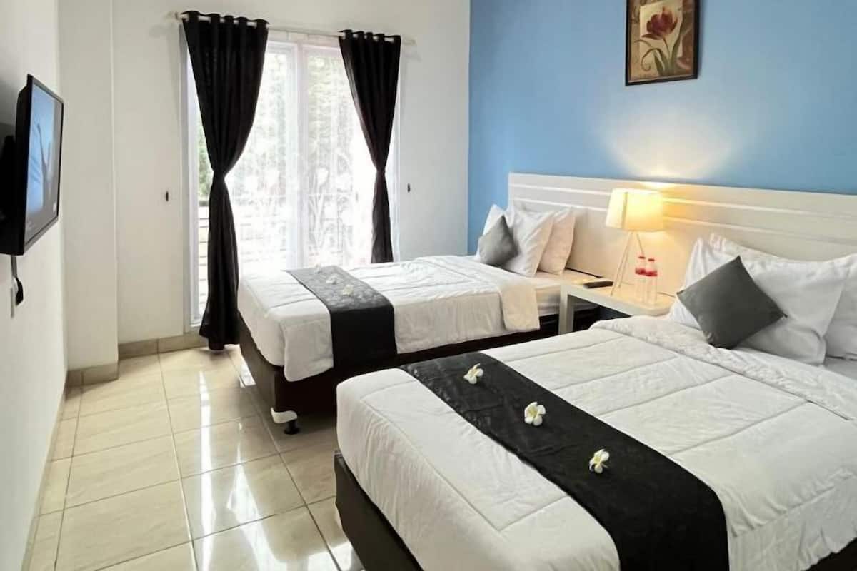Desk, free WiFi, bed sheets