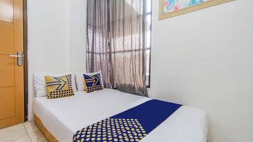 Basic Double Room | Bed sheets