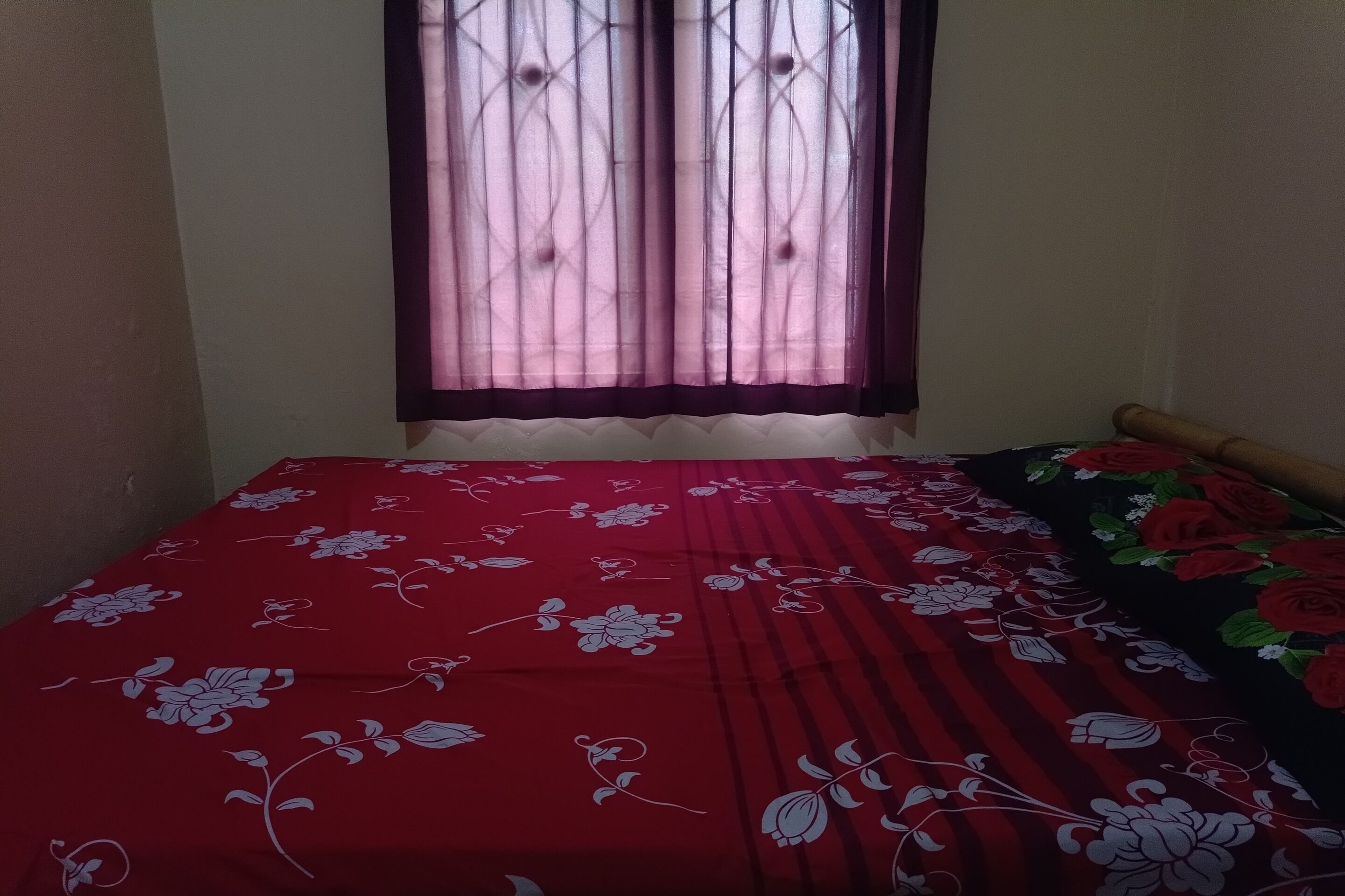 Schreibtisch, kostenloses WLAN, Bettwäsche