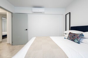 3 dormitorios, tabla de planchar con plancha, wifi y ropa de cama