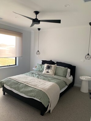 4 間睡房、熨斗/熨衫板、Wi-Fi、床單