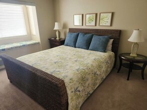 2 bedrooms, iron/ironing board, travel cot, free WiFi