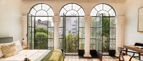 1 Schlafzimmer, Schreibtisch, WLAN, Bettwäsche