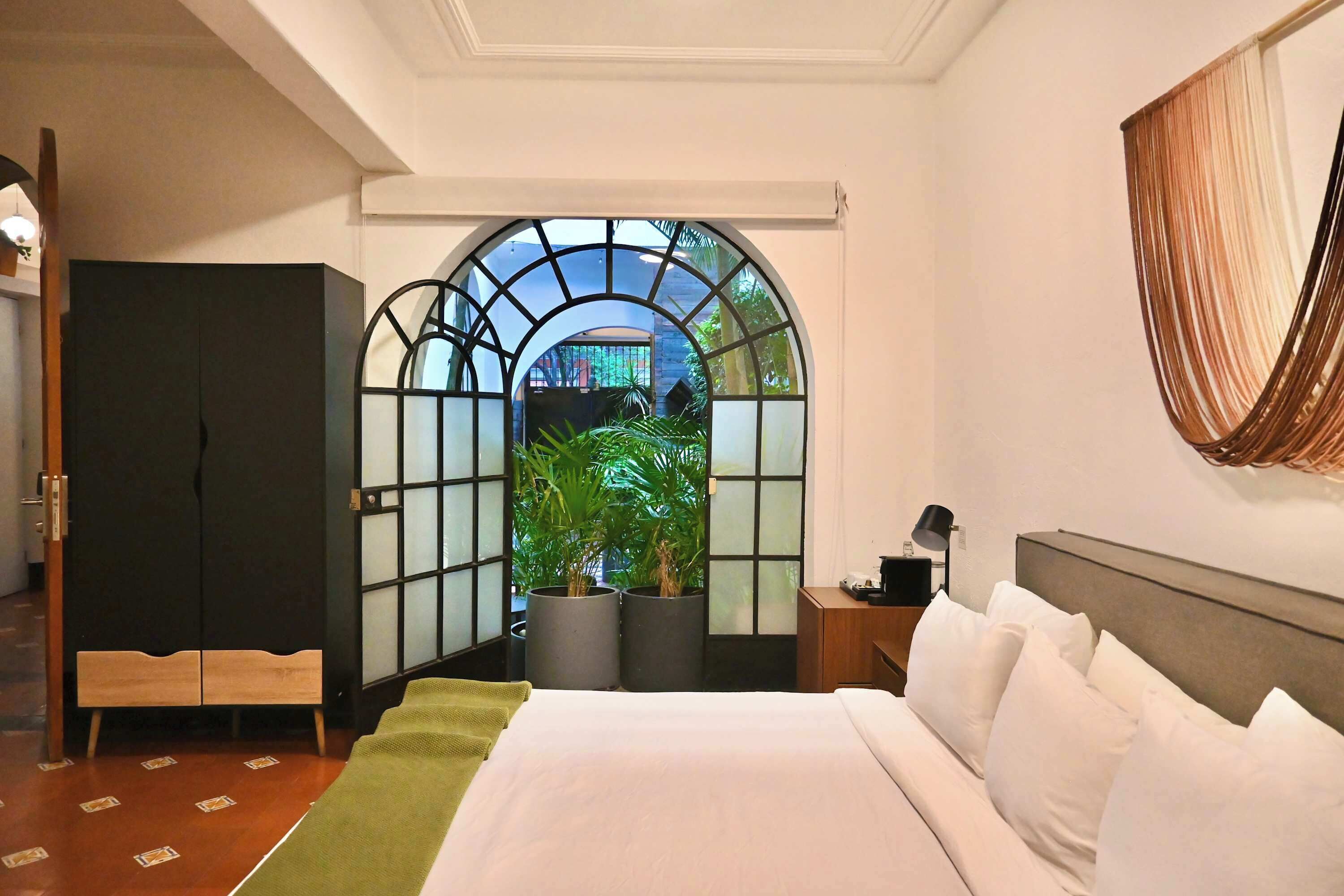 1 habitación, escritorio, wifi y ropa de cama 