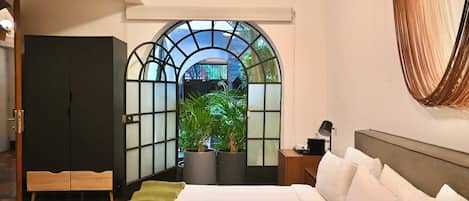1 habitación, escritorio, wifi y ropa de cama
