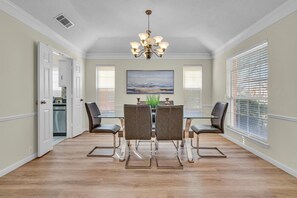 Dining - North Plano - Remodeled 4BR, Chef's Dream Kitchen (Plano)