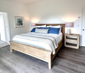 3 chambres, fer et planche à repasser, Wi-Fi, draps fournis