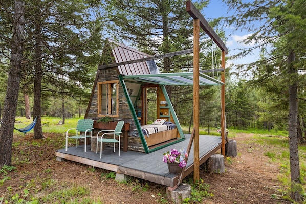 Transforming A-frame Cabin at The Hohnstead Glamping Cabins Resort