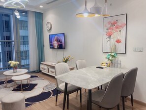 Deluxe Apartment | 2 bedrooms, premium bedding, desk, free WiFi