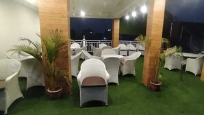 مطعم