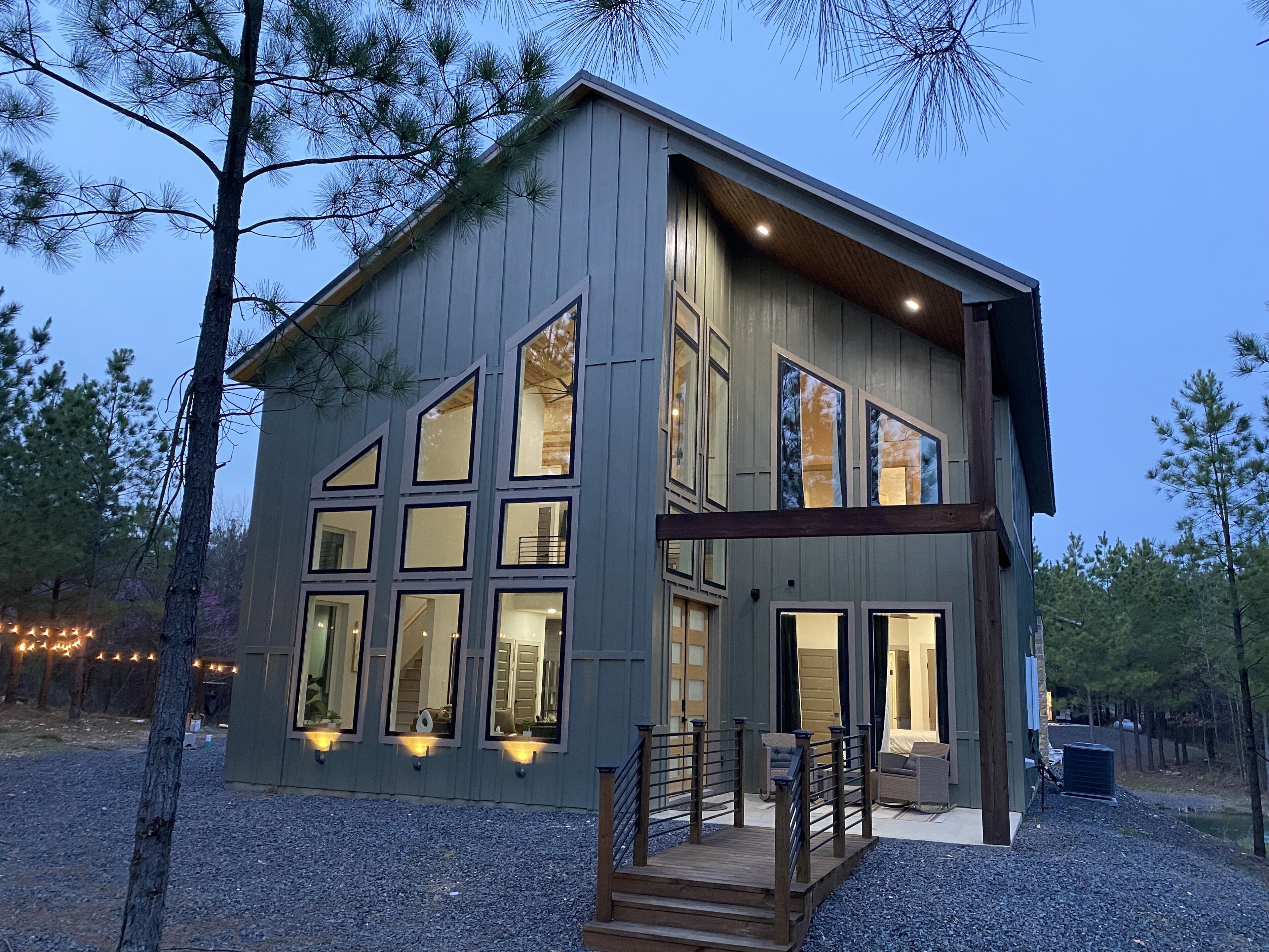 المنشأة من الخارج