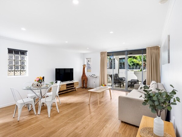 Smart TV - Central 2BR APT for 6PPL, w/ free parking@SouthBNE (South Brisbane)