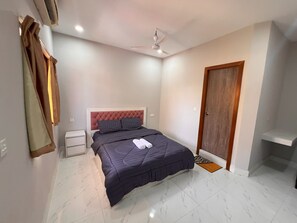 Basic Double Room