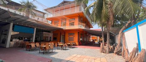 Fachada da propriedade