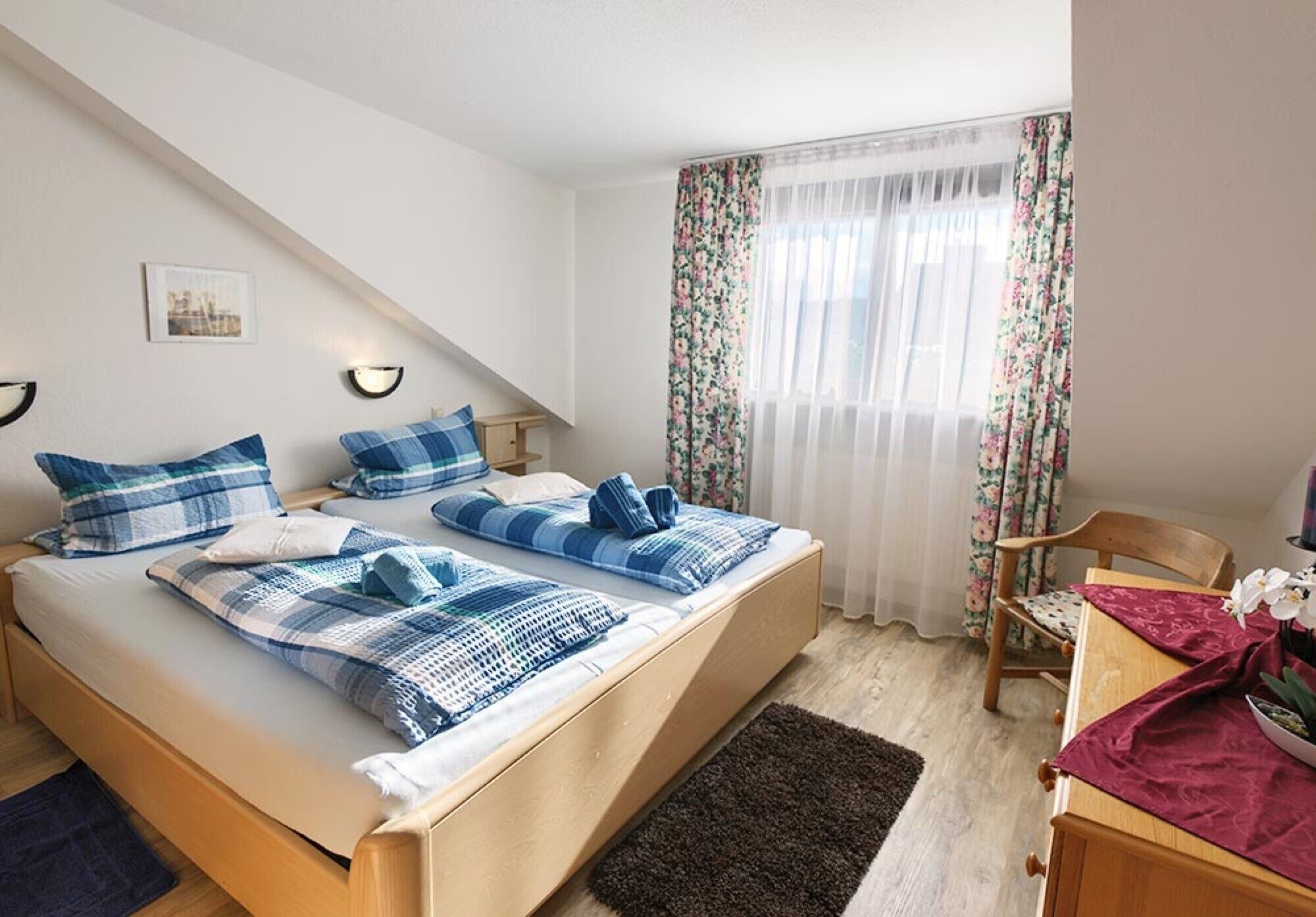 2 bedrooms, iron/ironing board, WiFi (free), bed sheets