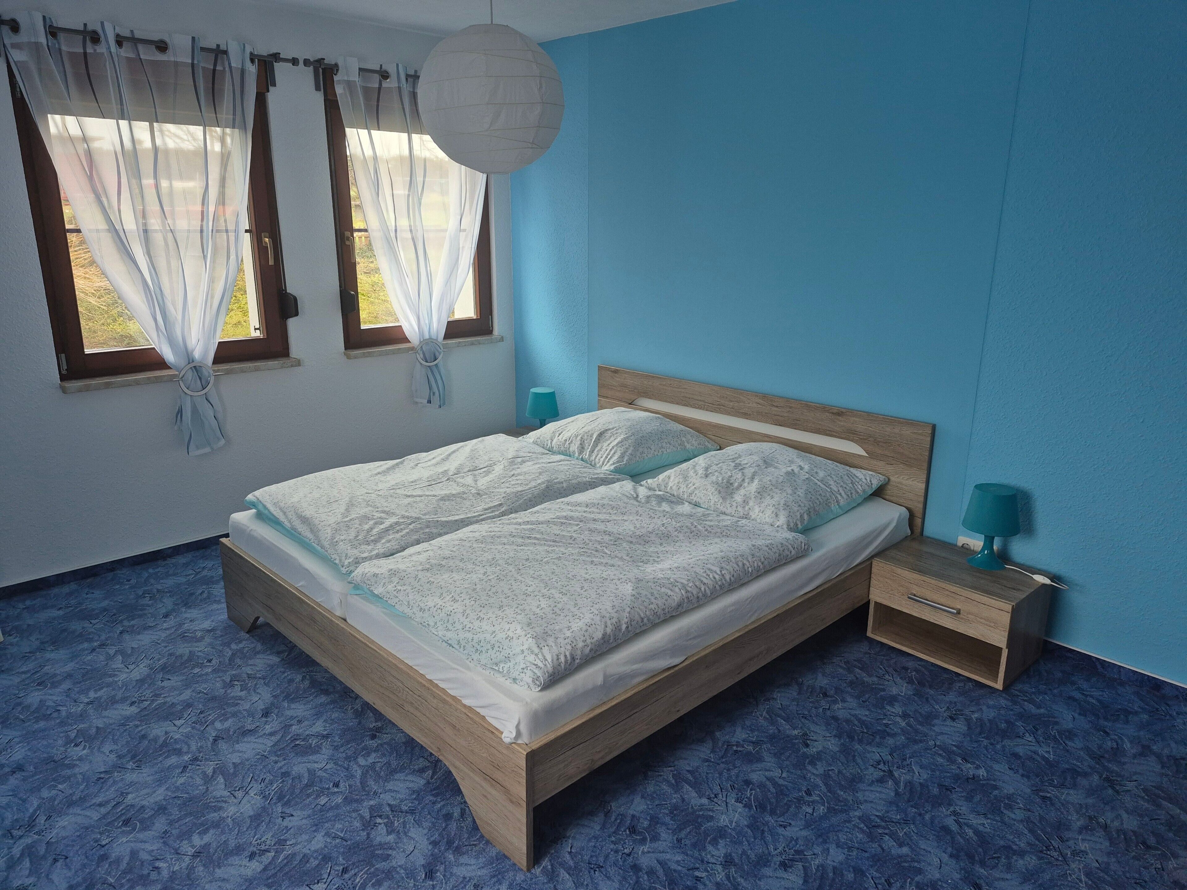 2 多间卧室、熨斗/熨衣板、免费 WiFi、床单