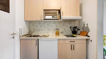 冰箱、微波炉、炉灶、茶具/咖啡用具